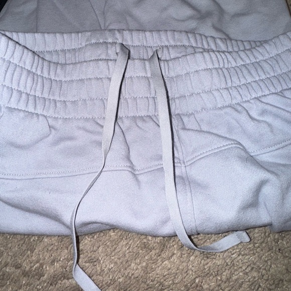 Under Armour Gray/Black Athletic Joggers - Picture 4 of 4